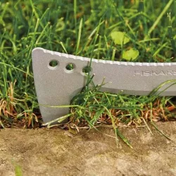 Fiskars Tasak Solid 1051232 Ostrze 15cm Stal nierdzewna Powłoka softgrip