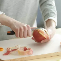 Fiskars Skrobaczka do warzyw 1014418 Functional Form Obieranie warzyw Skrobak Wygodna