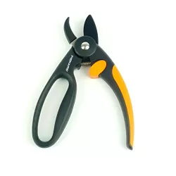 Fiskars Sekator kowadełkowy bezpieczny Fingerloop P43 do suchych gałęzi